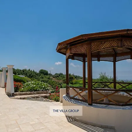 Villa Victorias
