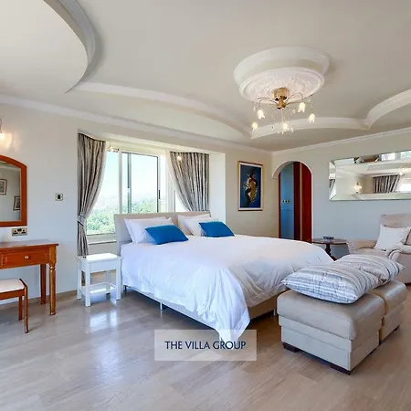 Victorias Villa *